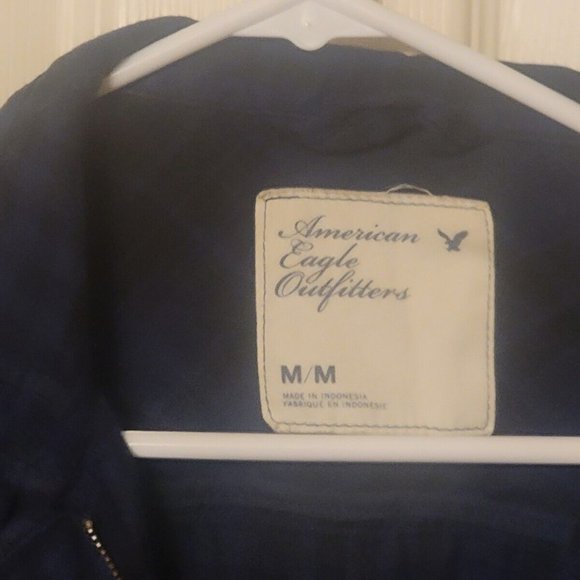 Am Eagle Outfitters lightweight shacket size M, zip/button closure w/ tie waist - Picture 2 of 7